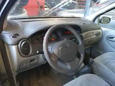 Veículo de Sucata renault                                            scénic i monospace (ja0/1_, fa0_)                                                                                                                                                                                                                          1.9 dci (ja05, ja1f) do ano 2002 alimentado f9q 732,f9q 733