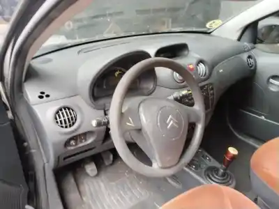 Veículo de Sucata citroen c2 (jm_) 1.4 do ano 2004 alimentado kfv (tu3a),kfv (tu3jp)