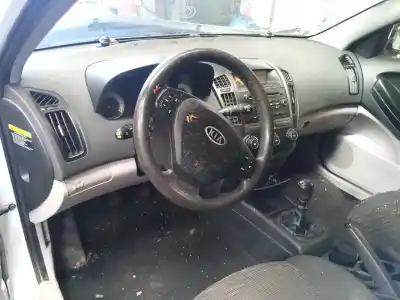 Veículo de Sucata kia pro cee'd (ed) 1.6 do ano 2008 alimentado g4fc