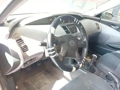 Sloopvoertuig nissan primera hatchback (p12) 2.0 van het jaar 2003 aangedreven qr20