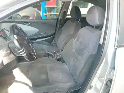 Sloopvoertuig nissan primera hatchback (p12) 2.0 van het jaar 2003 aangedreven qr20