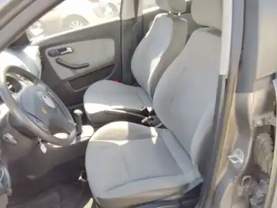 Veículo de Sucata seat cordoba (6l2) 1.4 16v do ano 2003 alimentado bby