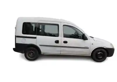 Veículo de Sucata opel combo tour 1.7 di 16v do ano 2003 alimentado y 17 dtl