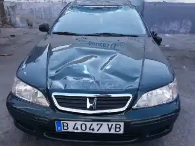 Véhicule à la ferraille HONDA ACCORD BERLINA (CG7-9/CH1-7)  de l'année 1999 alimenté F18B2