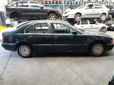 Véhicule à la ferraille BMW SERIE 5 BERLINA (E39)  de l'année 1996 alimenté 256T1