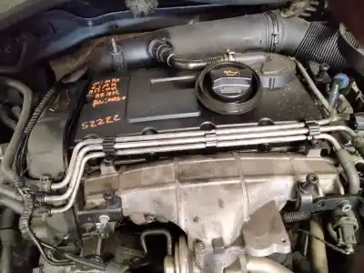 Veículo de Sucata volkswagen golf v (1k1) 2.0 tdi 16v do ano 2006 alimentado bkd