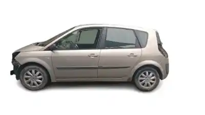 Verschrottungsfahrzeug RENAULT SCÉNIC II (JM0/1_)  des Jahres 2007 angetrieben K4M 766,K4M 812,K4M 813