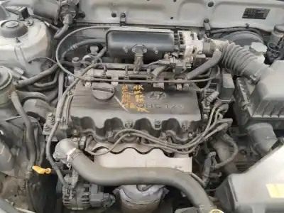 Veicolo di demolizione HYUNDAI ACCENT II (LC)  dell'anno 2004 alimentato G4EA
