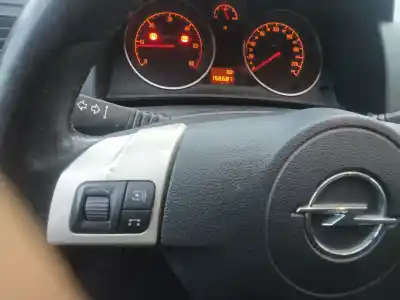 Veículo de Sucata opel astra h (a04) 1.7 cdti (l48) do ano 2007 alimentado z 17 dth Veículo de Sucata opel astra h (a04) 1.7 cdti (l48) do ano 2007 alimentado z 17 dth