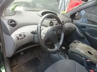 Scrapping Vehicle TOYOTA YARIS (_P1_)  of the year 2001 powered 2NZ-FE