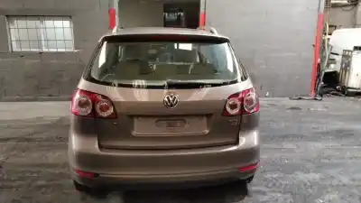 Veículo de Sucata volkswagen golf plus v (5m1, 521) 1.6 tdi do ano 2010 alimentado cayc