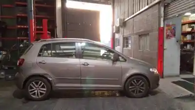 Veículo de Sucata volkswagen golf plus v (5m1, 521) 1.6 tdi do ano 2010 alimentado cayc