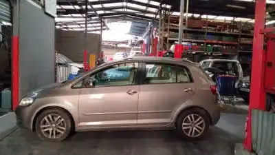 Veículo de Sucata volkswagen golf plus v (5m1, 521) 1.6 tdi do ano 2010 alimentado cayc