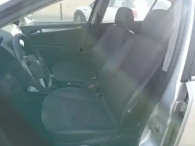 Veículo de Sucata opel astra h (a04) 1.7 cdti (l48) do ano 2007 alimentado z 17 dth