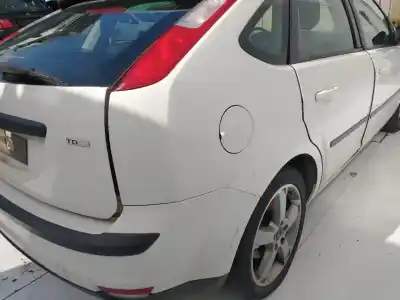 Veículo de Sucata FORD FOCUS BERLINA (CAP) Ambiente (D) do ano 2001 alimentado 