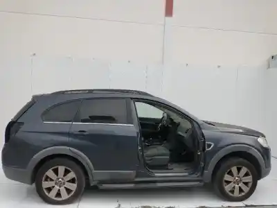 Veículo de Sucata CHEVROLET CAPTIVA 2.0 VCDI LT do ano 2001 alimentado Z20S