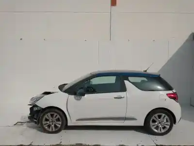 Veículo de Sucata citroen ds3 design do ano 2001 alimentado hmz/hm01
