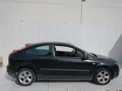 Veículo de Sucata FORD FOCUS BERLINA (CAP) Ambiente (D) do ano 2001 alimentado HXDA