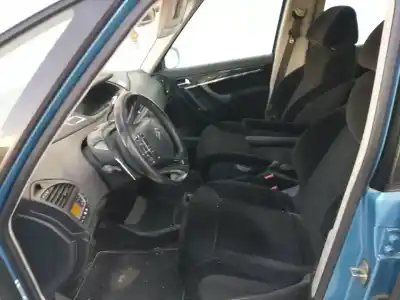 Veicolo di demolizione citroen c4 picasso exclusive dell'anno 2001 alimentato rhj