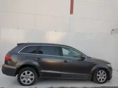 Здавання транспортного засобу AUDI Q7 (4L) 3.0 TDI року 2001 потужний BUG