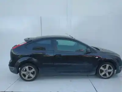 Veículo de Sucata FORD FOCUS BERLINA (CAP) Ambiente (D) do ano 2001 alimentado KKDA