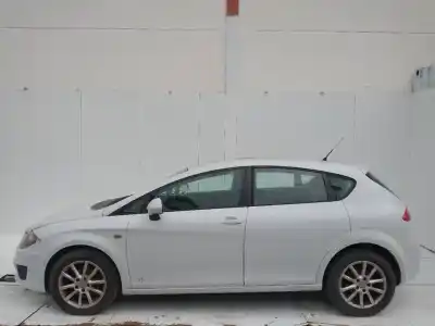 Scrapping Vehicle SEAT LEON (1P1) Reference Copa of the year 2001 powered CAY