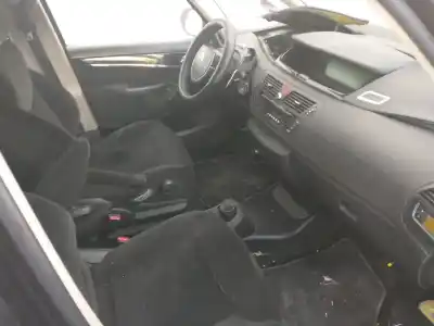 Hurda Aracı citroen                                            c4 picasso                                                                                                                                                                                                                                                 exclusive                                                                                                                                                                                                                                                  yılın 2001 güçlü rhj