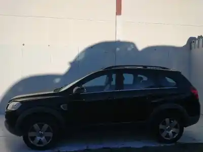 Veículo de Sucata chevrolet captiva 2.0 vcdi lt do ano 2001 alimentado z20s