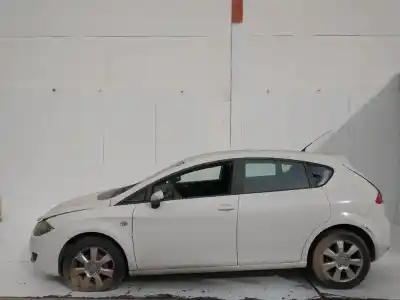 Scrapping Vehicle SEAT LEON (1P1) Reference of the year 2001 powered BLS
