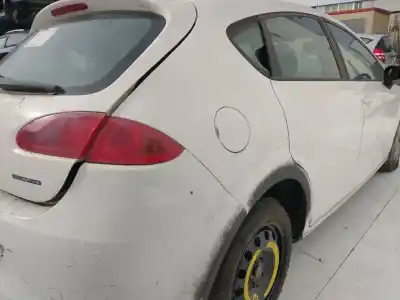 Sloopvoertuig seat leon (1p1) reference van het jaar 2001 aangedreven bls