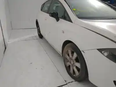 Sloopvoertuig seat leon (1p1) reference van het jaar 2001 aangedreven bls