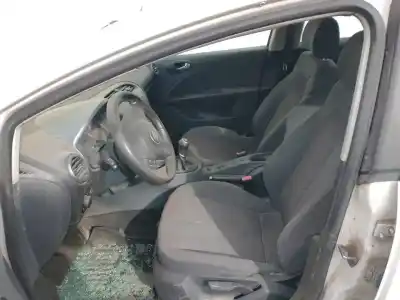 Sloopvoertuig seat leon (1p1) reference van het jaar 2001 aangedreven bls