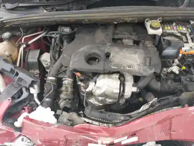 Vehicul casat citroen c4 lim. exclusive al anului 2001 alimentat 9hd 9h05