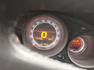 Vehicul casat citroen c4 lim. exclusive al anului 2001 alimentat 9hd 9h05