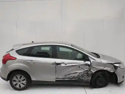 Scrapping Vehicle FORD FOCUS LIM. (CB8) Ambiente of the year 2001 powered T3DB