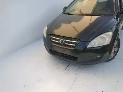 Scrapping Vehicle kia cee'd fastback (ed) 1.6 crdi 90 of the year 2001 powered d4fb