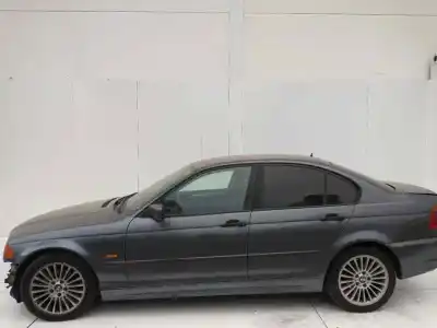 Veículo de Sucata bmw serie 3 berlina (e46) 320d do ano 2001 alimentado 204d1