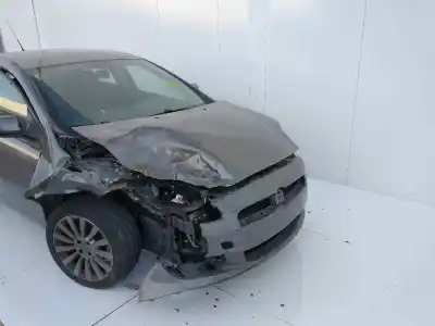 Scrapping Vehicle FIAT BRAVO (198) 1.9 16V Dynamic Multijet of the year 2001 powered 192A8000