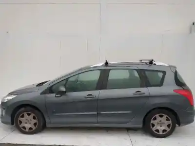 Scrapping Vehicle peugeot 308 envy of the year 2001 powered 9hp