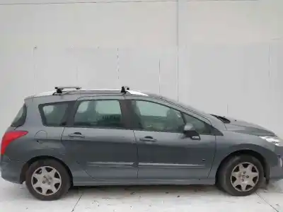 Scrapping Vehicle peugeot 308 envy of the year 2001 powered 9hp