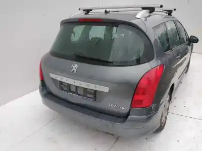 Scrapping Vehicle peugeot 308 envy of the year 2001 powered 9hp