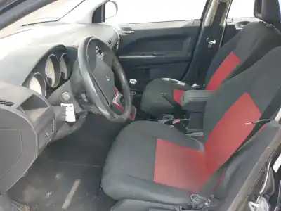 Vehículo de desguace dodge caliber s del año 2001 con motor byl