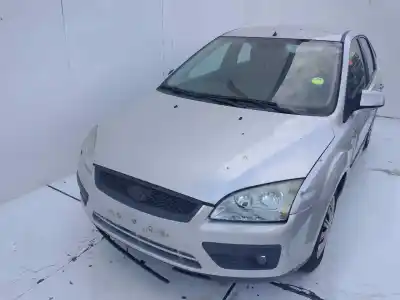 Veículo de Sucata ford focus berlina (cap) ambiente (d) do ano 2001 alimentado hwda