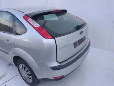 Veículo de Sucata ford focus berlina (cap) ambiente (d) do ano 2001 alimentado hwda