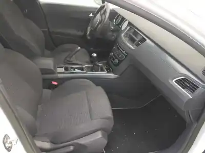 Veículo de Sucata peugeot 508 sw sw allure hdi 116 do ano 2001 alimentado 9hl