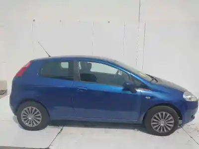 Veículo de Sucata fiat punto (199) pop 95 cv / 70 kw do ano 2001 alimentado 199a3000