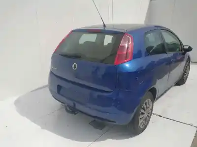 Veículo de Sucata fiat punto (199) pop 95 cv / 70 kw do ano 2001 alimentado 199a3000