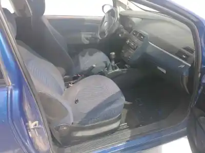 Veículo de Sucata fiat punto (199) pop 95 cv / 70 kw do ano 2001 alimentado 199a3000