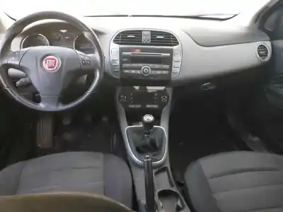 Veículo de Sucata fiat bravo (198) 1.6 16v active multijet (77kw) do ano 2001 alimentado 198a3000