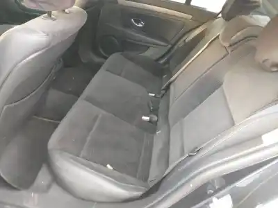 Scrapping Vehicle renault laguna iii dynamique of the year 2001 powered m9r742